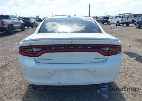 2016 Dodge Charger Sxt z USA, uszkodzony, nr VIN 2C3CDXHG7GH205529